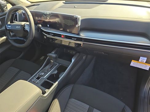 New 2026 Kia Sorento LX image 11