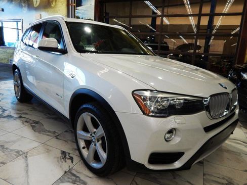 Used 2017 BMW X3 xDrive28i image 1