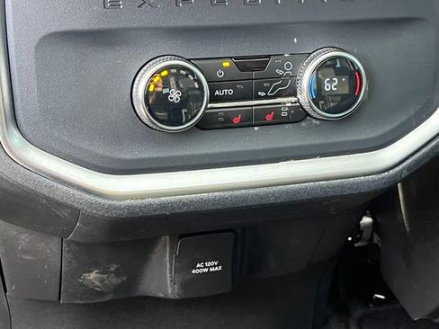 Used 2025 Ford Expedition Max Platinum AWD/4WD image 26