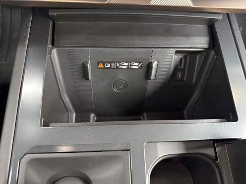 New 2025 GMC Hummer EV 3X image 28