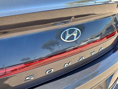 Used 2021 Hyundai Sonata SE FWD image 12