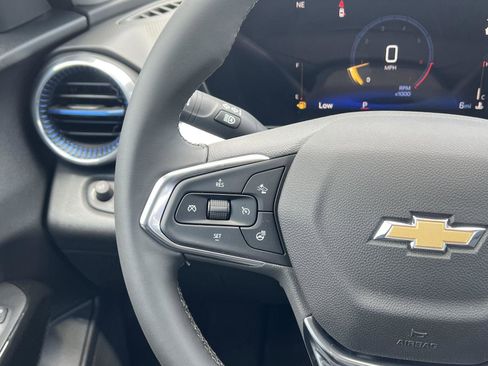 New 2026 Chevrolet Trax LT w/ LT Convenience Package FWD image 25