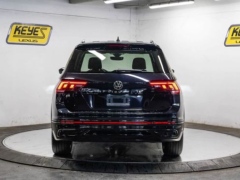 Used 2023 Volkswagen Tiguan SE R-Line FWD image 3