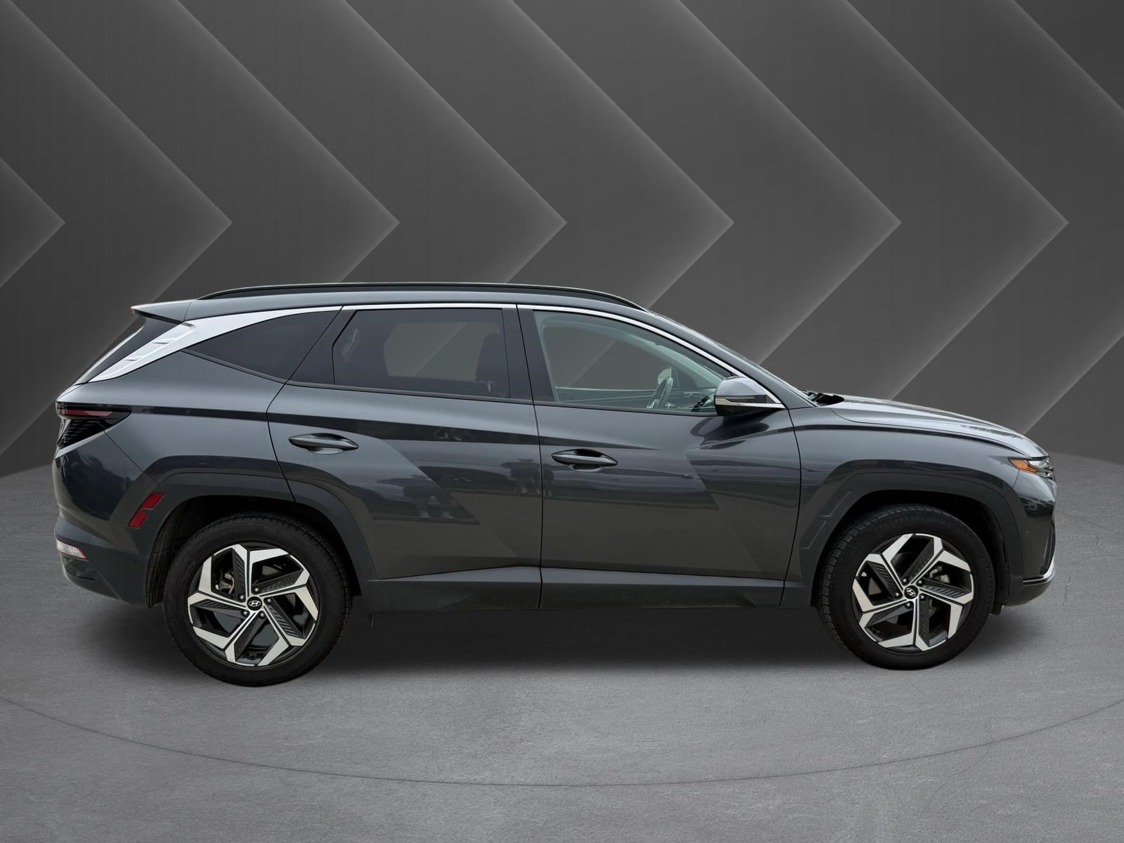 Used 2024 Hyundai Tucson Limited AWD/4WD image 3