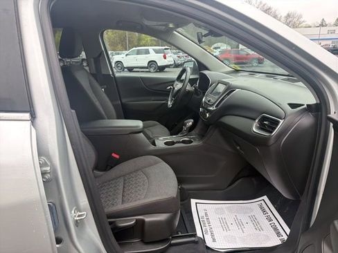 Used 2022 Chevrolet Equinox LT w/ Driver Convenience Package AWD/4WD image 35