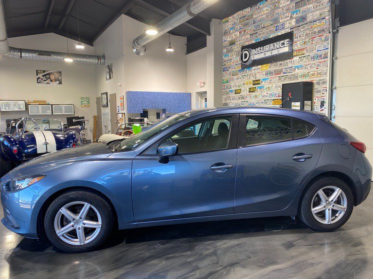 Used 2016 MAZDA MAZDA3 i Sport FWD image 5