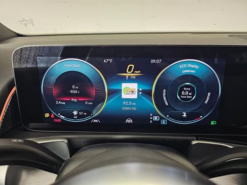 Used 2022 Mercedes-Benz GLB 250 4MATIC image 28