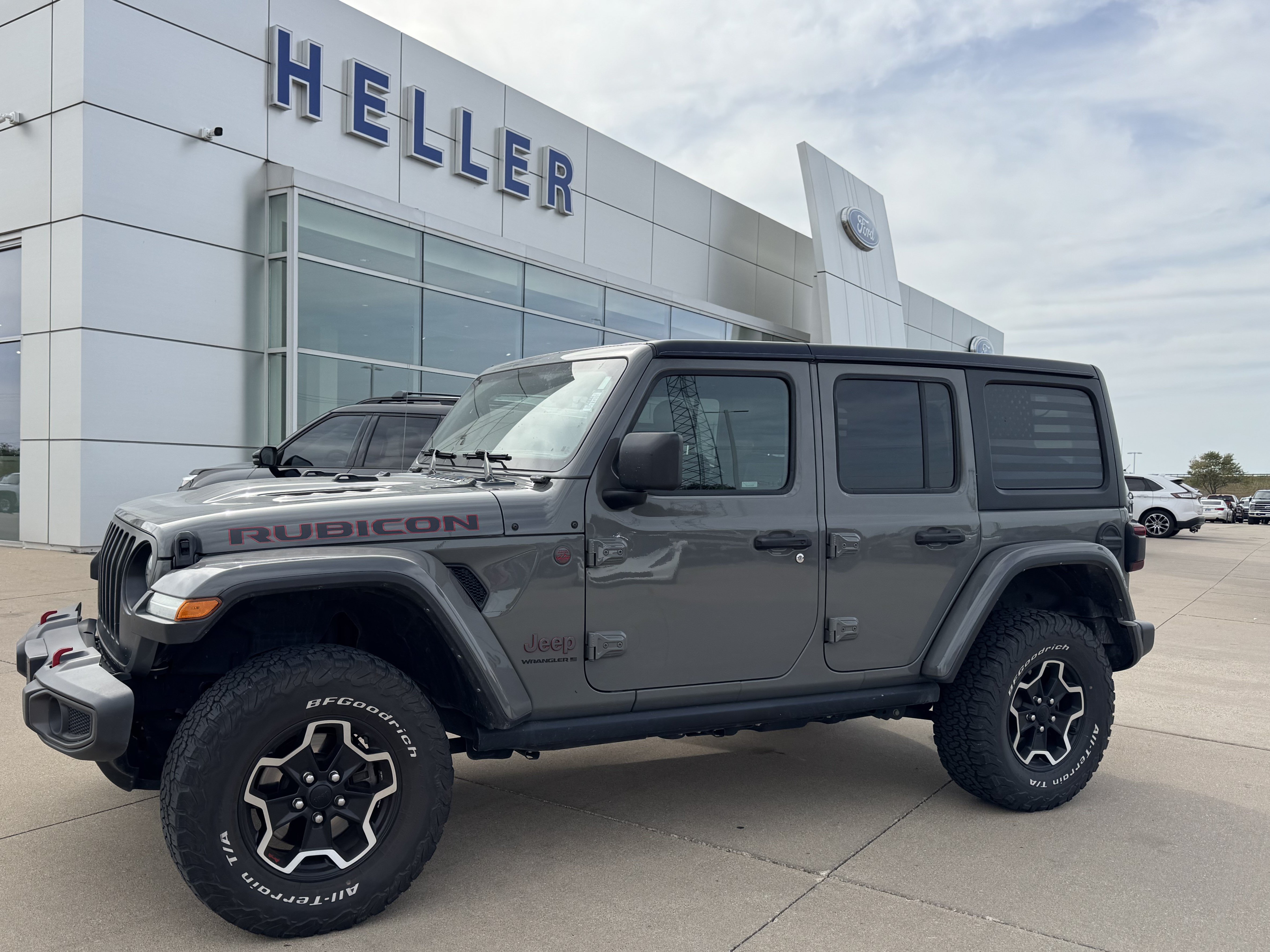 Used 2023 Jeep Wrangler Unlimited Rubicon AWD/4WD image 3