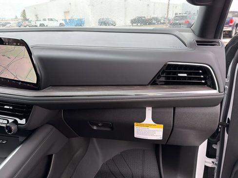 New 2026 Chevrolet Suburban LT w/ Comfort Package image 33