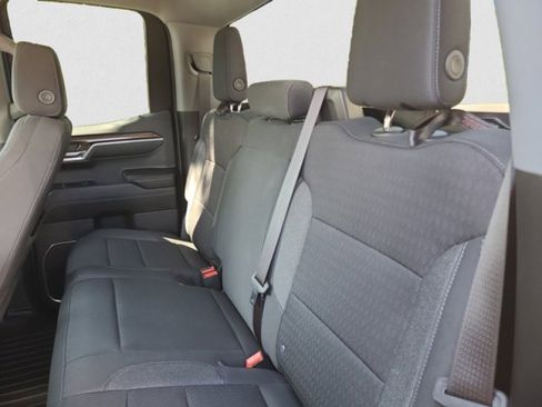 Used 2023 Chevrolet Silverado 1500 LT AWD/4WD image 18