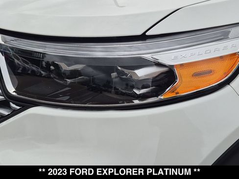 Used 2023 Ford Explorer Platinum w/ Technology Package AWD/4WD image 16