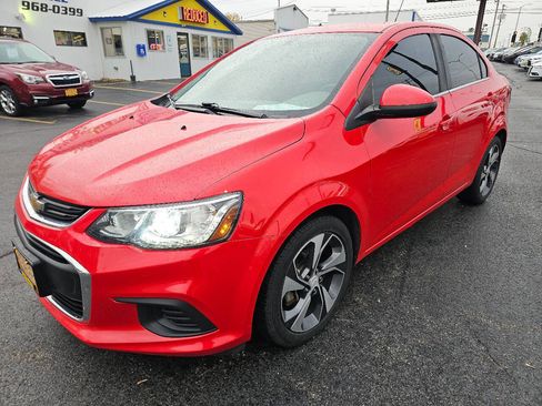 Used 2020 Chevrolet Sonic Premier image 2
