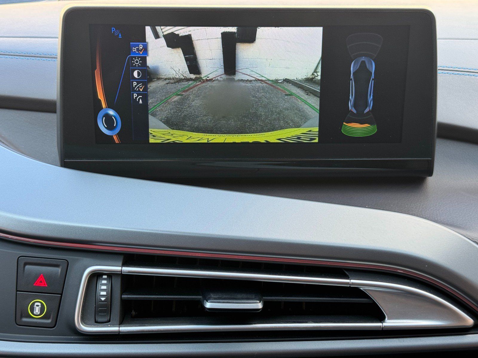 Used 2015 BMW i8 AWD/4WD image 24