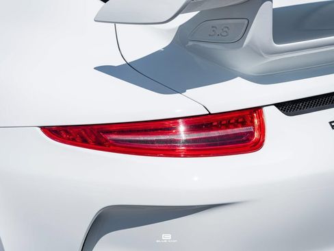 Used 2015 Porsche 911 GT3 RWD image 8