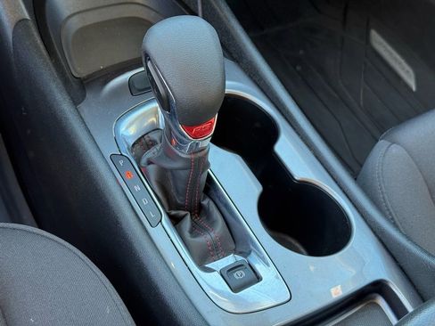 Used 2022 Chevrolet Malibu RS image 31