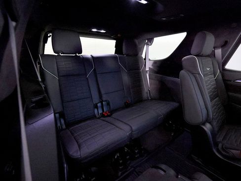 Used 2025 Cadillac Escalade V w/ LPO, ONYX Package image 14