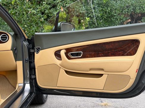 Used 2005 Bentley Continental GT image 21