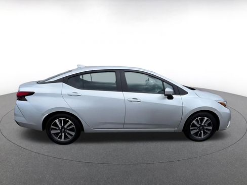 Used 2025 Nissan Versa SV FWD image 16
