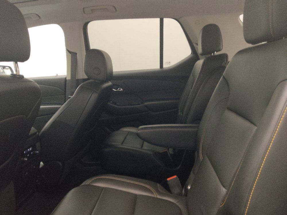 Used 2021 Chevrolet Traverse LT w/ LT Premium Package AWD/4WD image 18