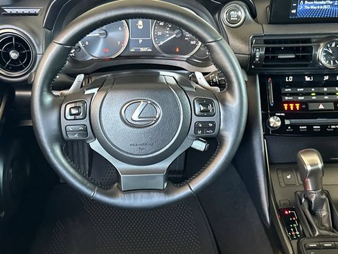 Used 2025 Lexus IS 300 RWD image 11