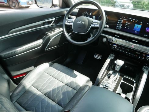 Certified 2025 Kia Telluride SX Prestige X-Line AWD/4WD image 9