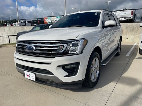 Used 2020 Ford Expedition XLT w/ Equipment Group 202A RWD image 1