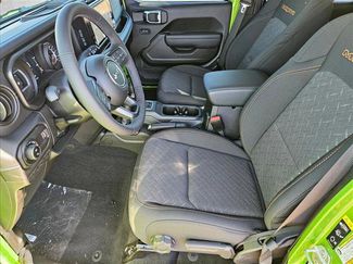 New 2025 Jeep Gladiator Mojave w/ Convenience Group video 4