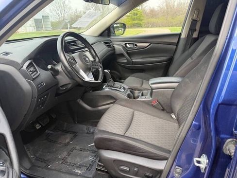 Used 2020 Nissan Rogue SV FWD image 9