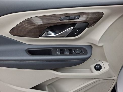 Used 2022 GMC Terrain Denali w/ Denali Premium Package image 13