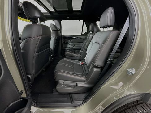 Used 2026 Honda Pilot TrailSport image 23