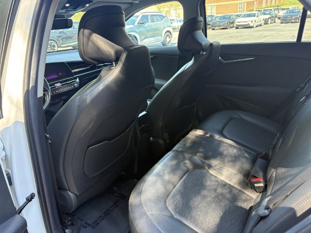 Certified 2023 Kia Niro Wave FWD image 28