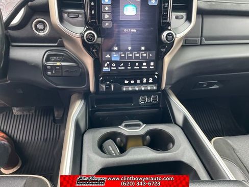 Used 2023 RAM 2500 Laramie AWD/4WD image 17
