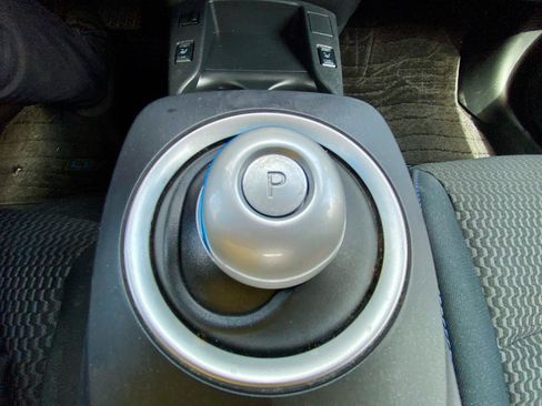 Used 2015 Nissan Leaf S w/ Charge Package FWD image 21