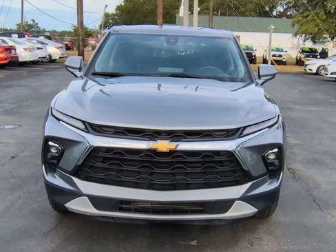 Used 2023 Chevrolet Blazer LT image 3