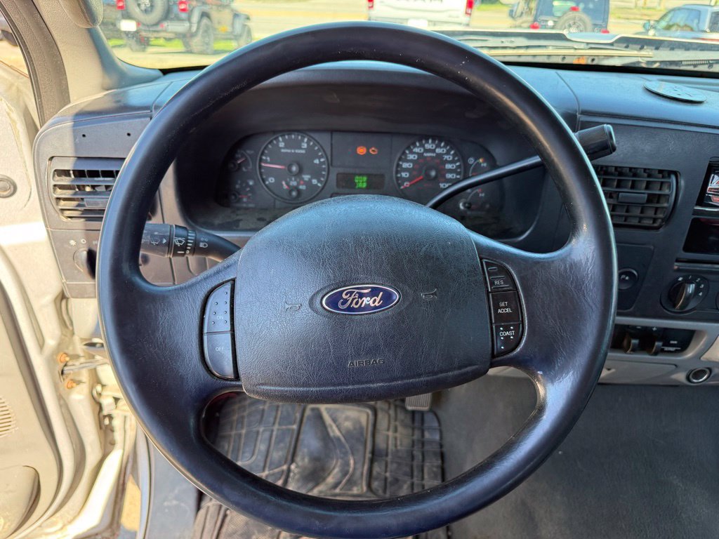Used 2006 Ford F350 XLT AWD/4WD image 16