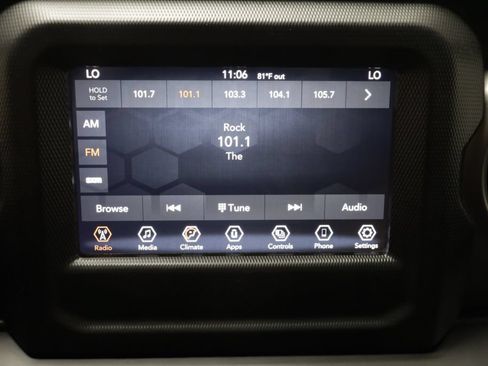 Used 2023 Jeep Wrangler Unlimited AWD/4WD image 9