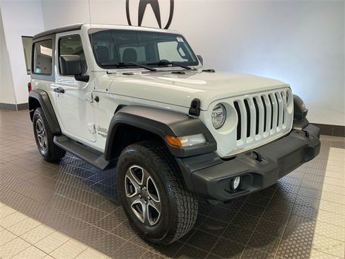 Used 2021 Jeep Wrangler Sport S image 2