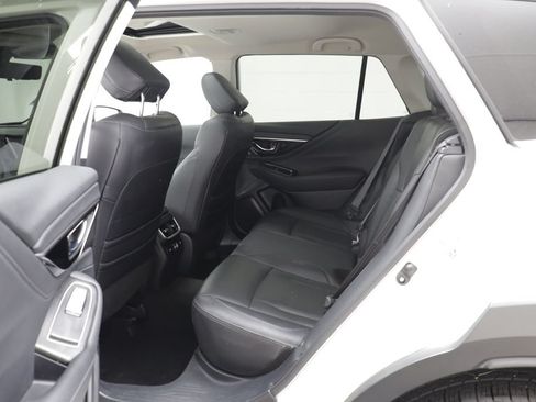 Used 2023 Subaru Outback Touring XT AWD/4WD image 14