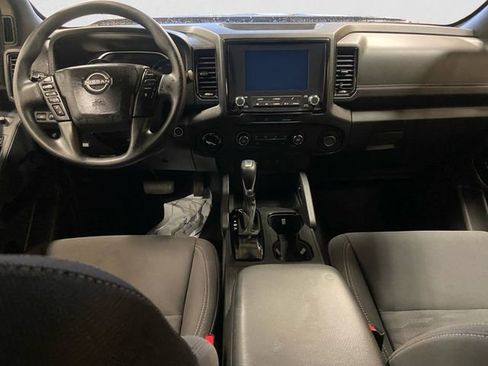 Certified 2023 Nissan Frontier SV w/ Midnight Edition Package image 10