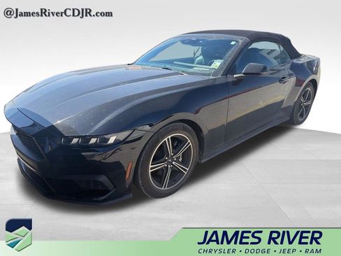 Used 2025 Ford Mustang Premium image 1