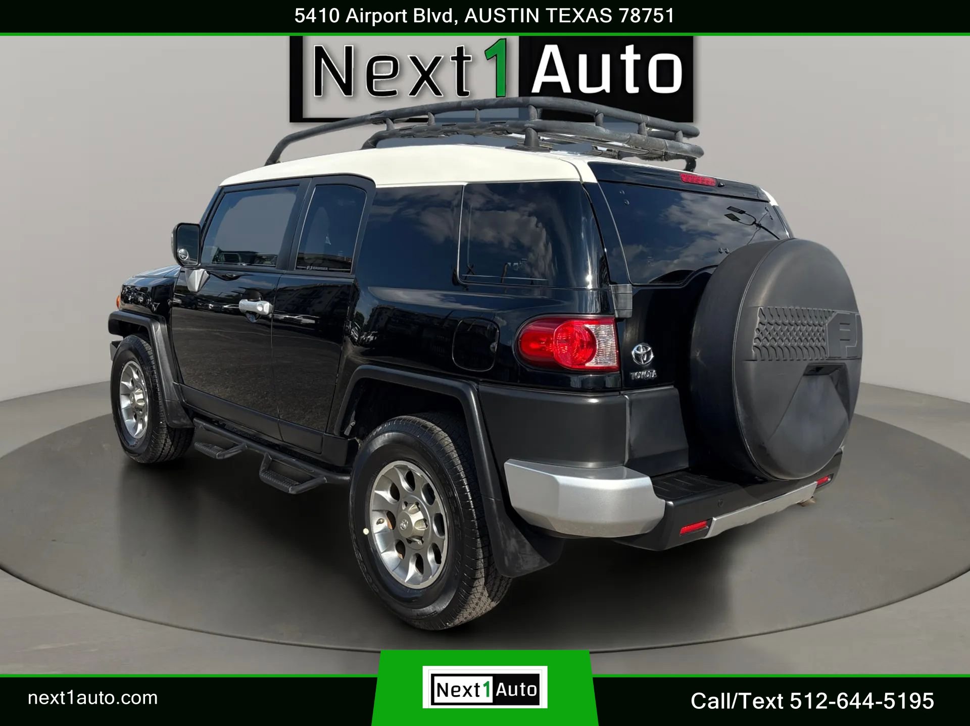Used 2011 Toyota FJ Cruiser 2WD w/ Upgrade Pkg image 13