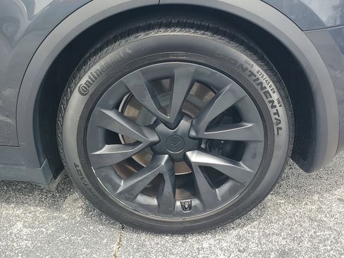 Used 2023 Tesla Model X AWD/4WD image 9