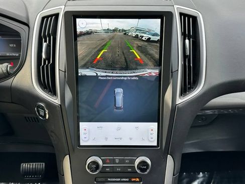 Used 2024 Ford Edge SEL AWD/4WD image 36