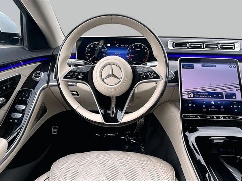 Used 2024 Mercedes-Benz S 580 4MATIC Sedan image 6