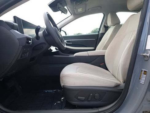 Used 2025 Hyundai Sonata SEL FWD image 14