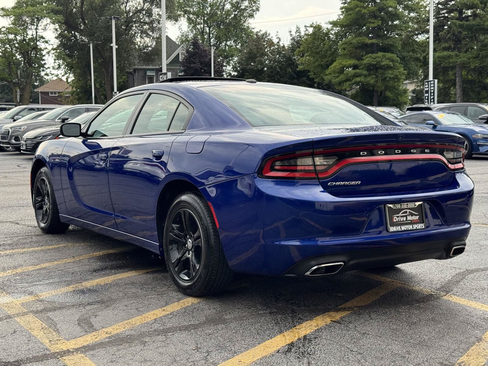 Used 2021 Dodge Charger SXT w/ Leather Interior Group RWD image 7