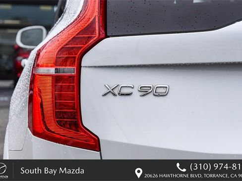 Used 2018 Volvo XC90 T6 Momentum w/ Convenience Package image 9