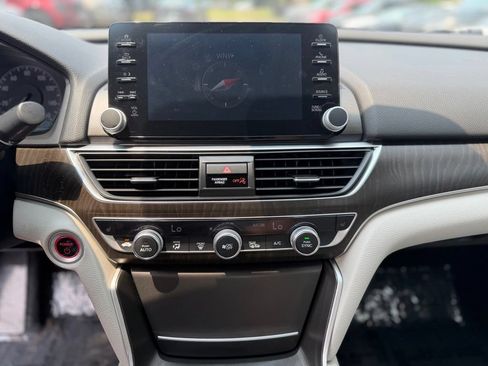 Used 2018 Honda Accord EX-L image 21