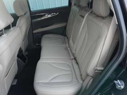 Used 2023 Lincoln Nautilus AWD w/ Premium Package image 25