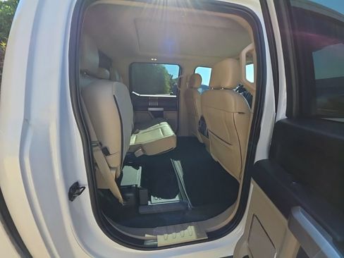 Certified 2019 Ford F250 Lariat w/ Lariat Ultimate Package AWD/4WD image 4